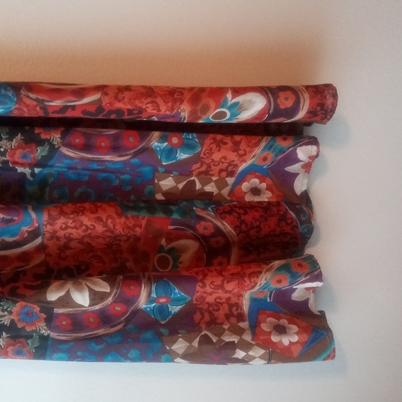 Maggie Barnes Skirt Set - Picture 9 of 12